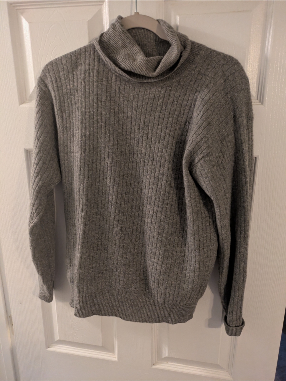 Vintage Lord & Taylor 2-Ply 100% Cashmere Ribbed Turtleneck Sweater